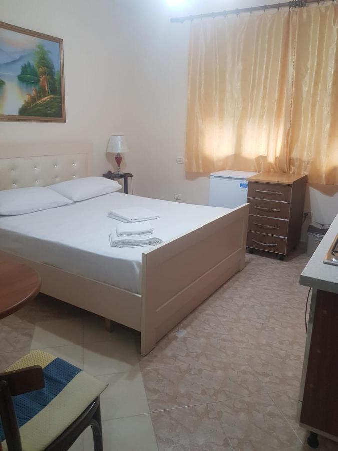 Pazari_Ri_Studio Appartement Tirana Buitenkant foto