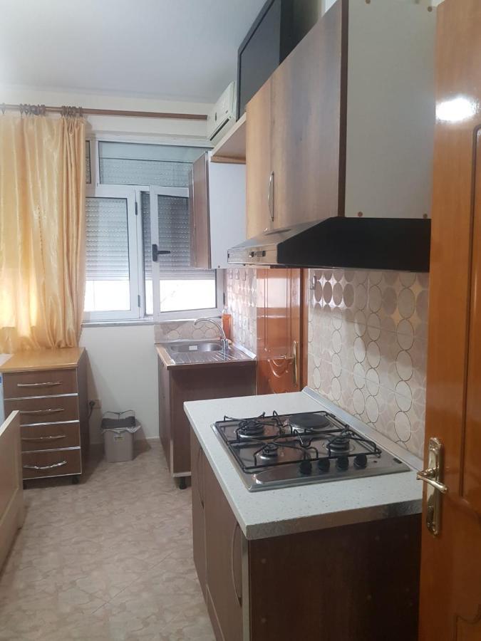Pazari_Ri_Studio Appartement Tirana Buitenkant foto